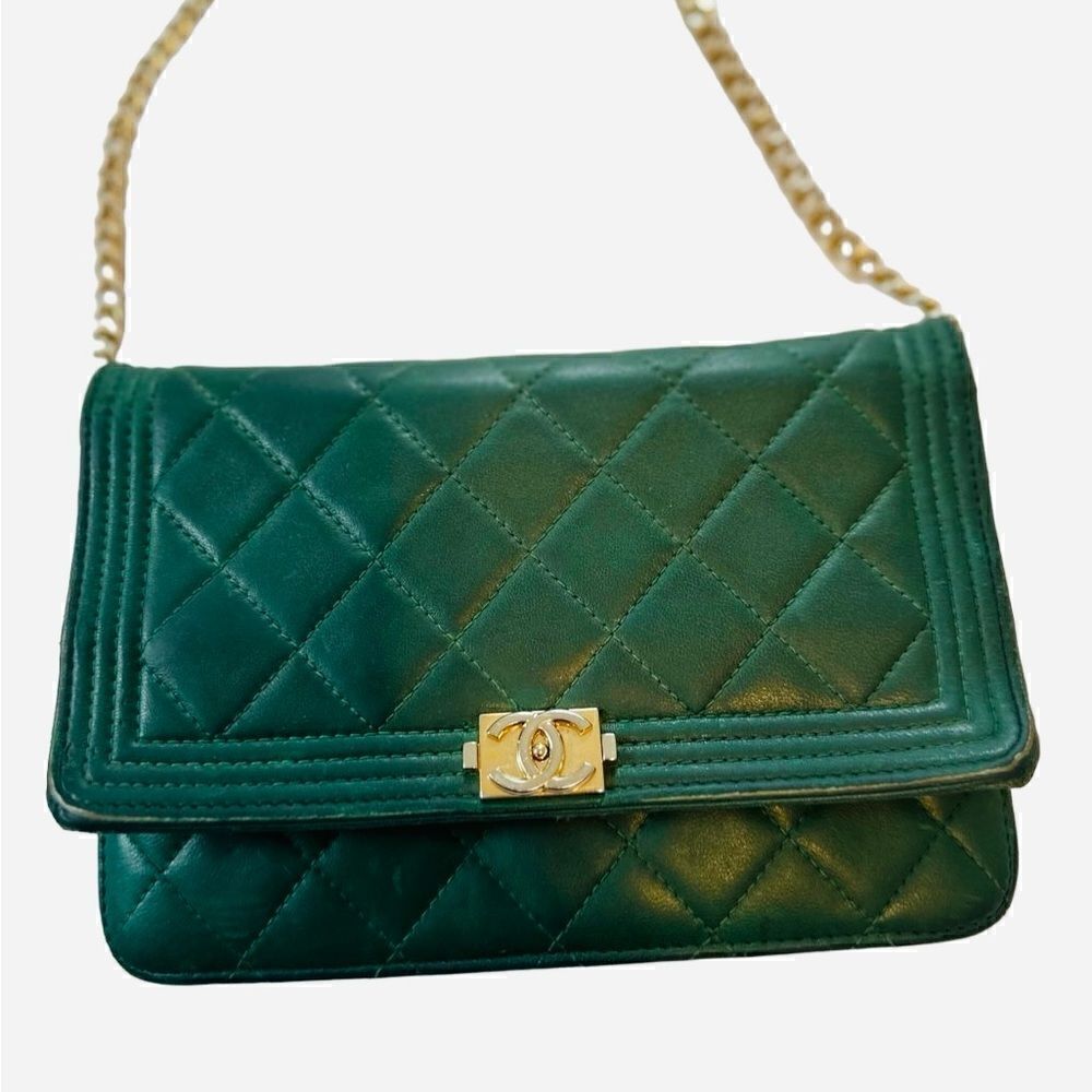 Chanel green boy gold logo mini bag with gold strap - Picture 12 of 15